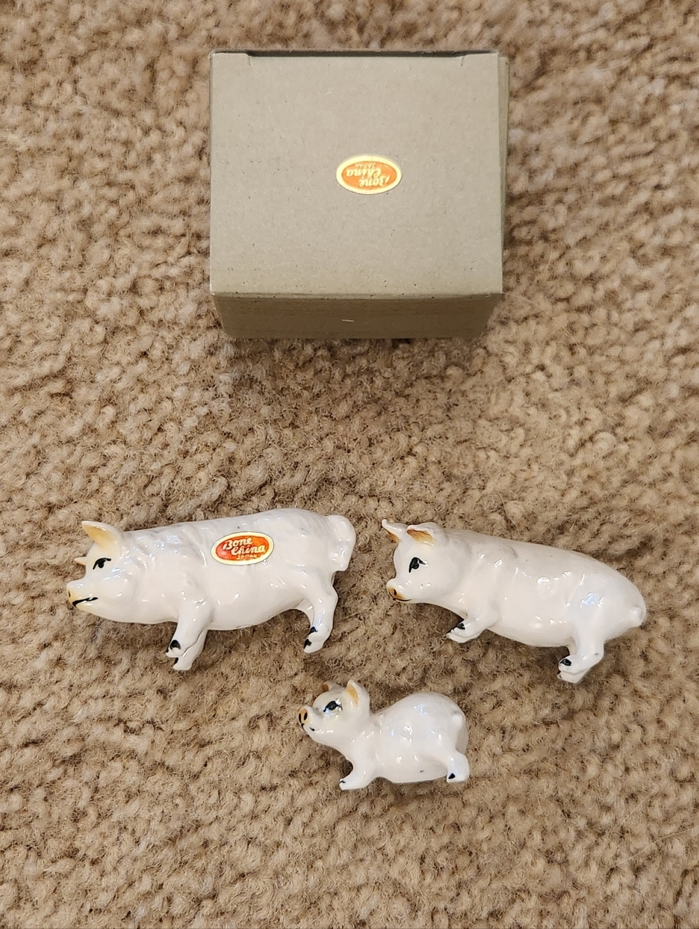 Vintage Bone China Miniature Figurines Pig Family Trinkets Decor